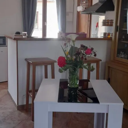 Chez Madeleine * Jaignes